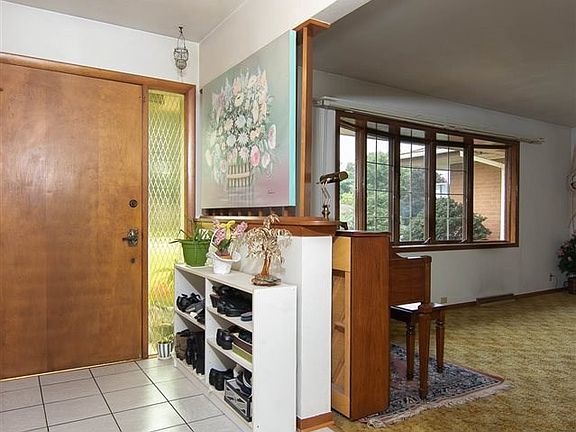 4th image of 1420 Lilac Ln