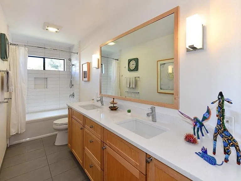 3489 Westminster Way — Photo 36