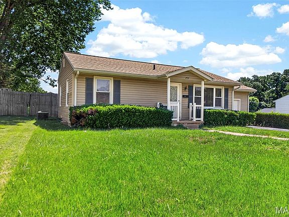 4th image of 204 Sunshine Dr