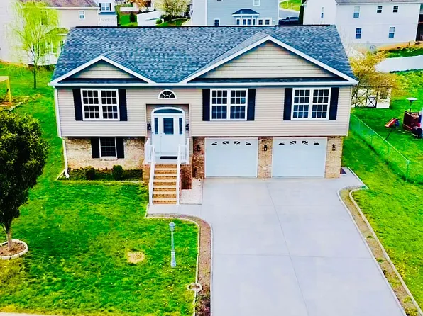 912 Ritchie Blvd, Staunton, VA 24401