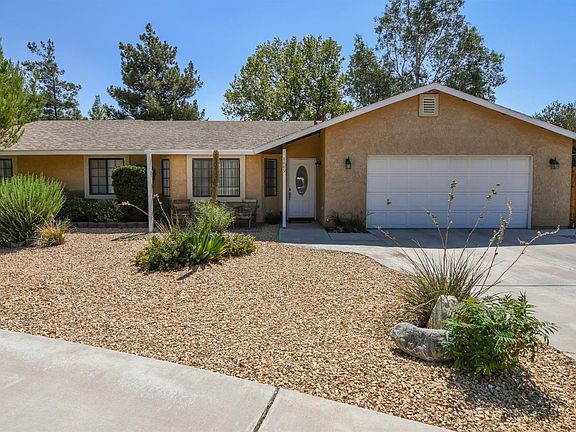 3rd image of 8889 Sabina Ave
