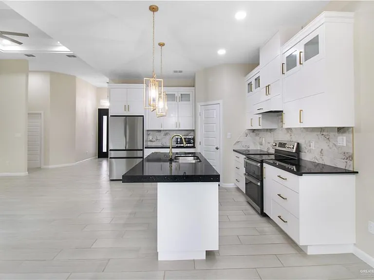3100 E Zinnia Ave — Photo 4