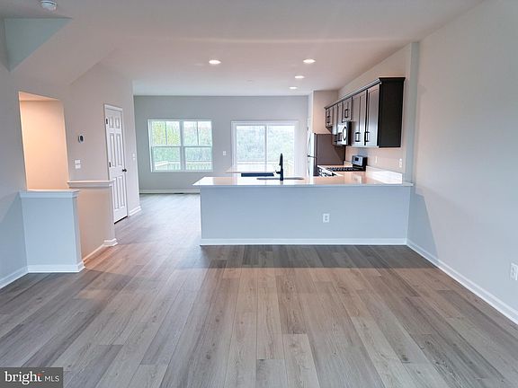 4th image of 112 Norland Knoll Dr