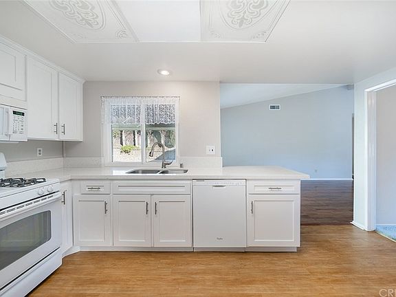 4th image of 28503 Winterdale Dr