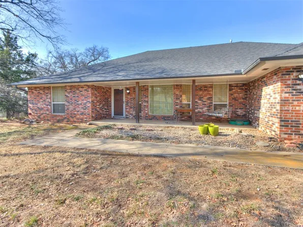1301 Mary Lee Ln, Edmond, OK 73034