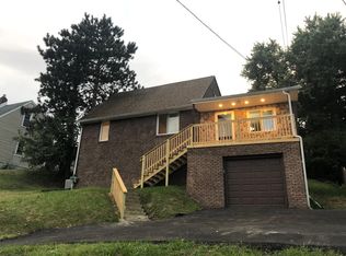 713 Ascension Dr E, West Mifflin, PA 15122