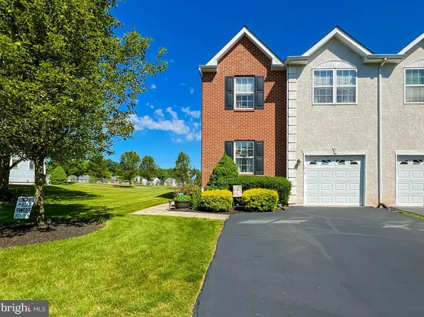 129 Glenwood Dr, Sellersville, PA 18960