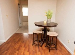 Holland Crossing, Maumee, OH 43537