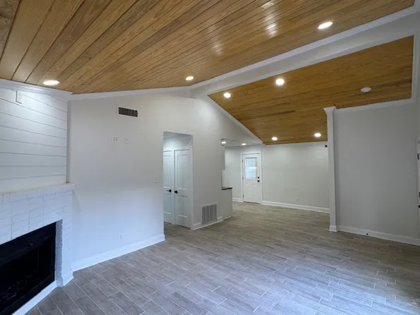 2213 General York Cir, Bossier City, LA 71112