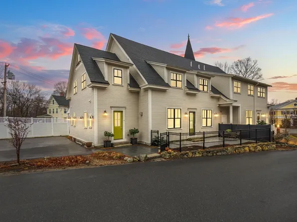 11 Central St Unit 4, Newbury, MA 01922
