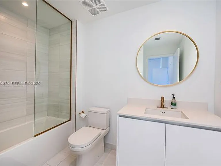 2678 Tigertail Ave #413 — Photo 6