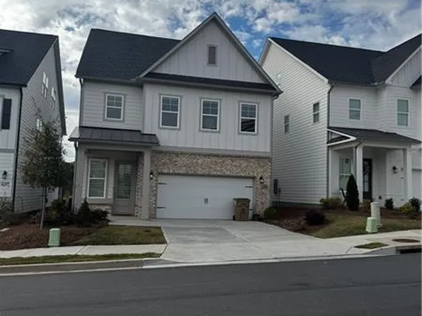 1255 Westshore Dr, Cumming, GA 30041