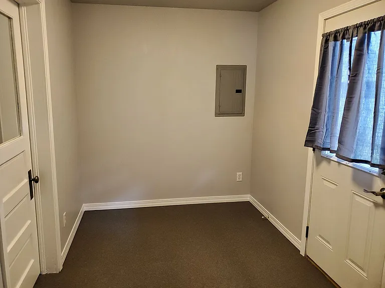 1306 O Ave — Photo 10