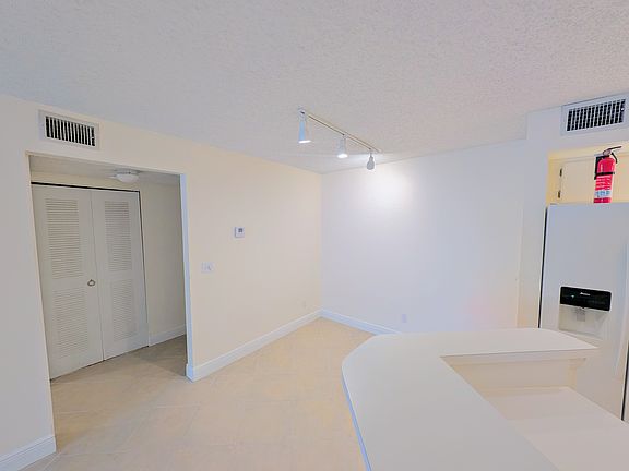 2nd image of 437 Vista Isles Dr APT 2216