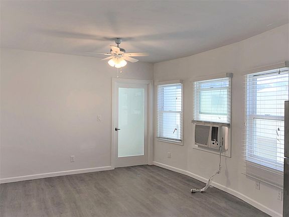 5th image of 33 Clubhouse Ave