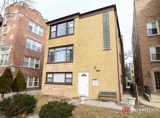 4850 Elm St APT 3, Skokie, IL 60077