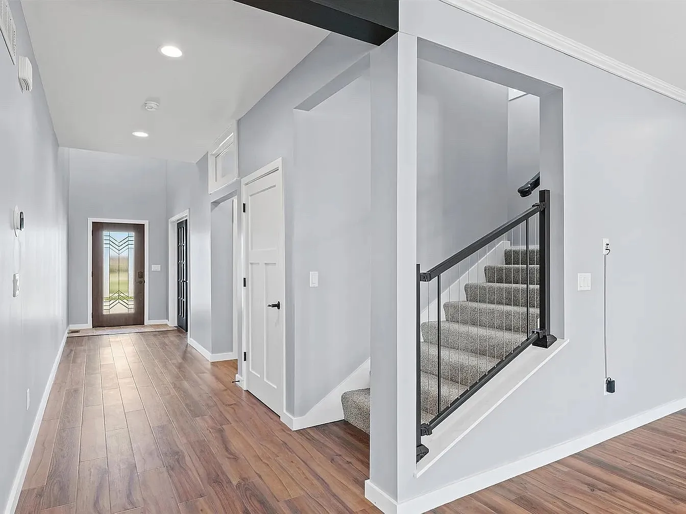 5 bed, 3045 sqft, $4,000 — Photo 4
