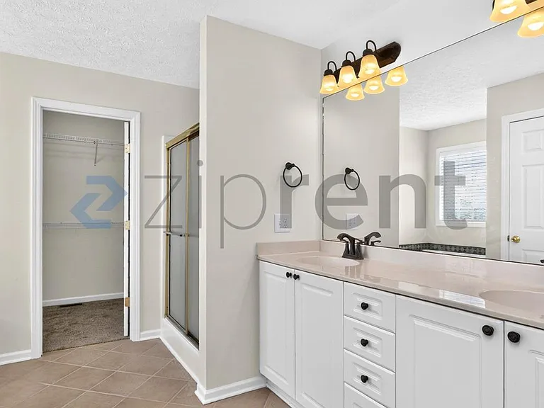 720 Rock Springs Rd — Photo 32