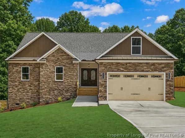 62 Ponchartrain St, Fuquay Varina, NC 27526