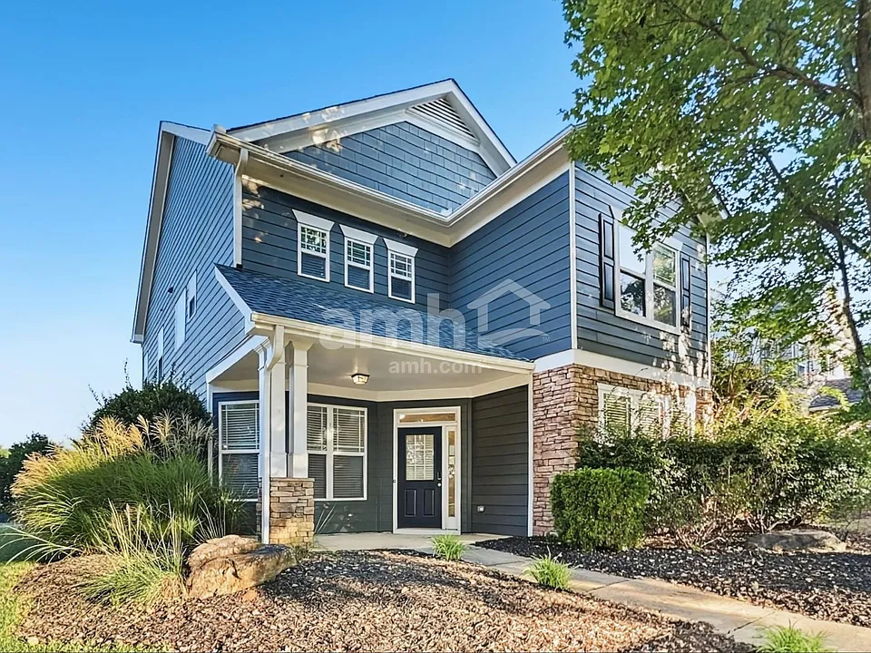 208 Harmony Lake Dr