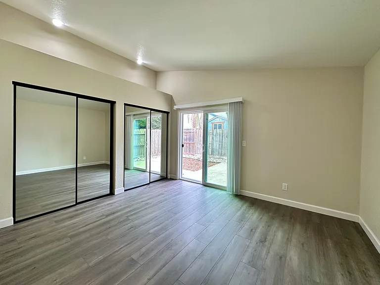9320 Trenholm Dr — Photo 12
