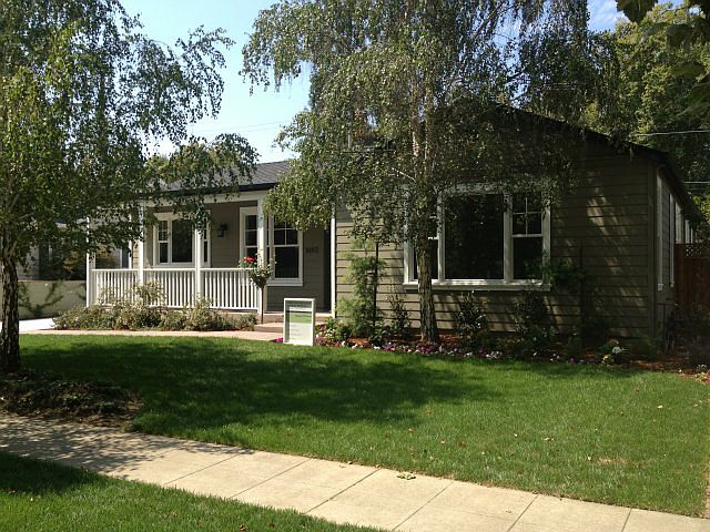 1st image of 1093 Cherry Ave