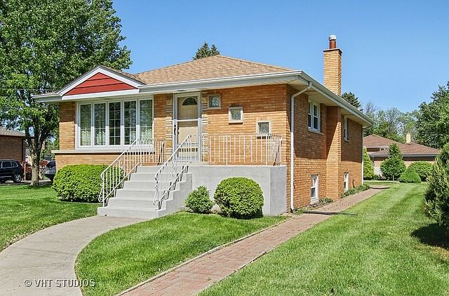 1st image of 8461 Leclaire Ave