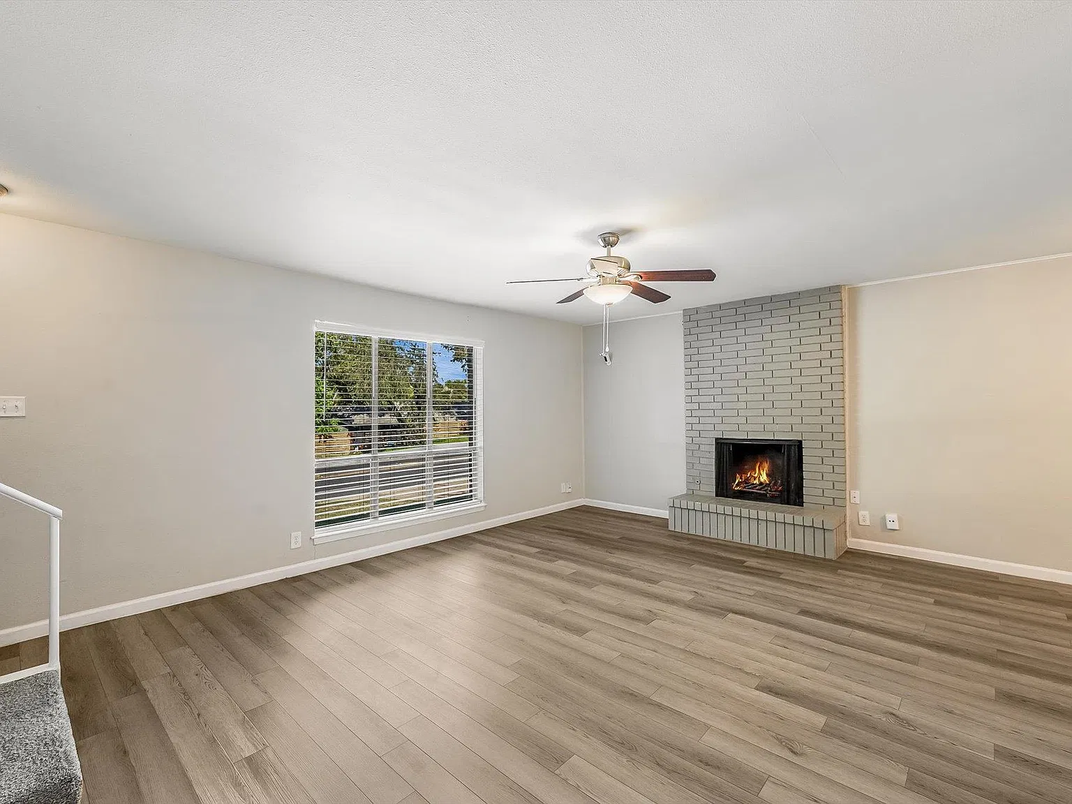 1813 Woodland Ave — Photo 4