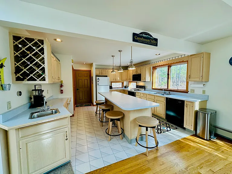 5002 Spring St — Photo 9