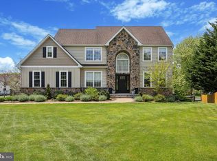 3 Shaw Cir, Garnet Valley, PA 19060