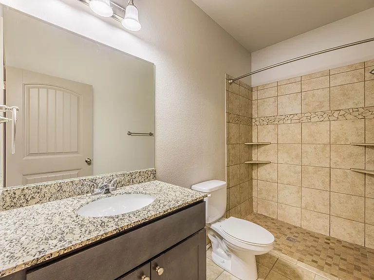 509 Eureka St #200 — Photo 7