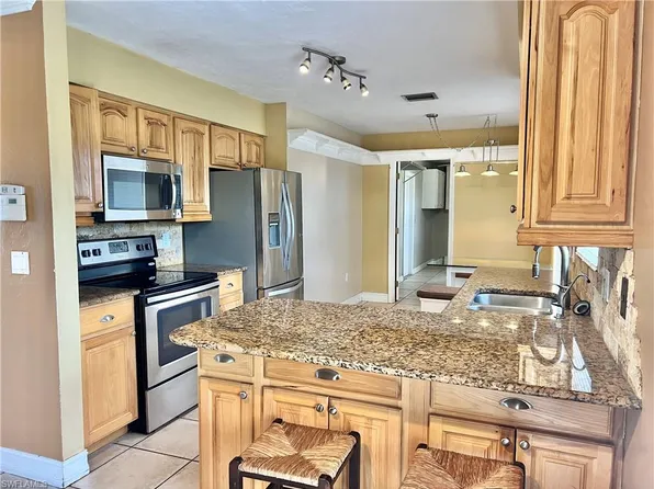 18581 Tampa RD, FORT MYERS, FL 33967