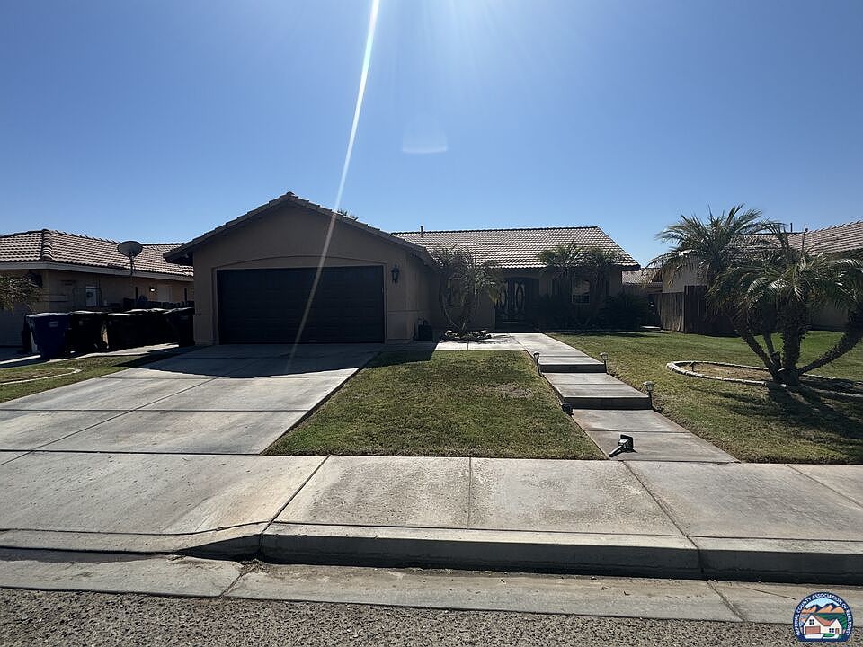 1st image of 916 H De La Vega Dr