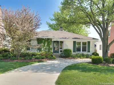 166 W Saint Charles Rd, Elmhurst, IL, 60126