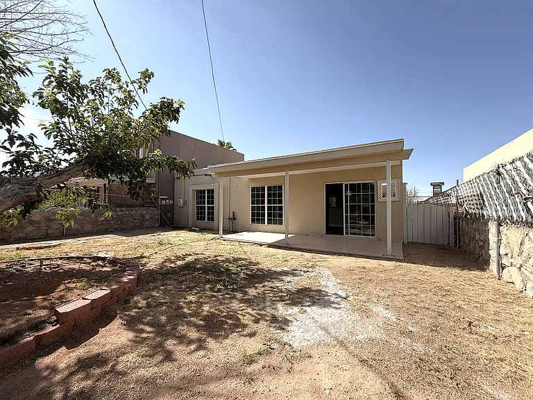 10405 Ashwood Dr — Photo 16