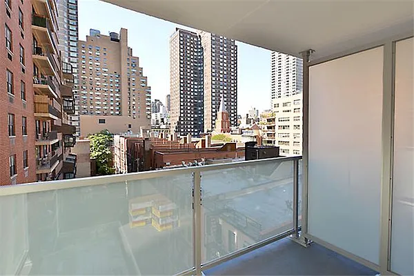 Sold by Maxwell Jacobs | media 8