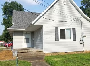 602 N 4th St, Boonville, IN 47601