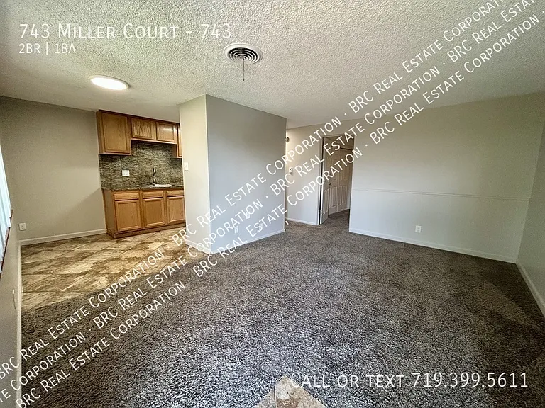 743 Miller Ct #743 — Photo 3