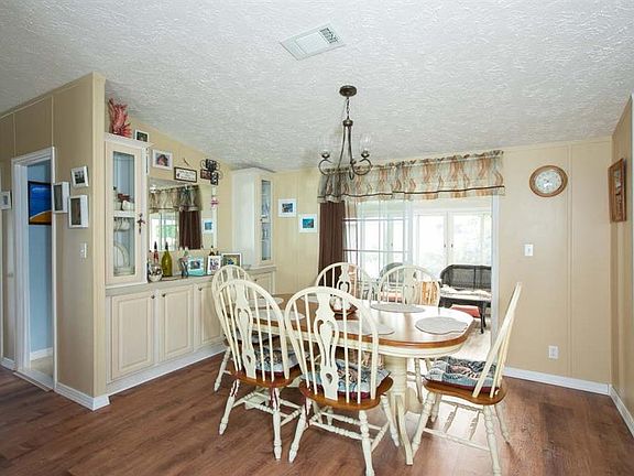 3rd image of 1282 Waterway Dr