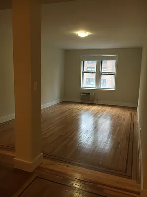 Rented by Stonehenge NYC LLC | media 4