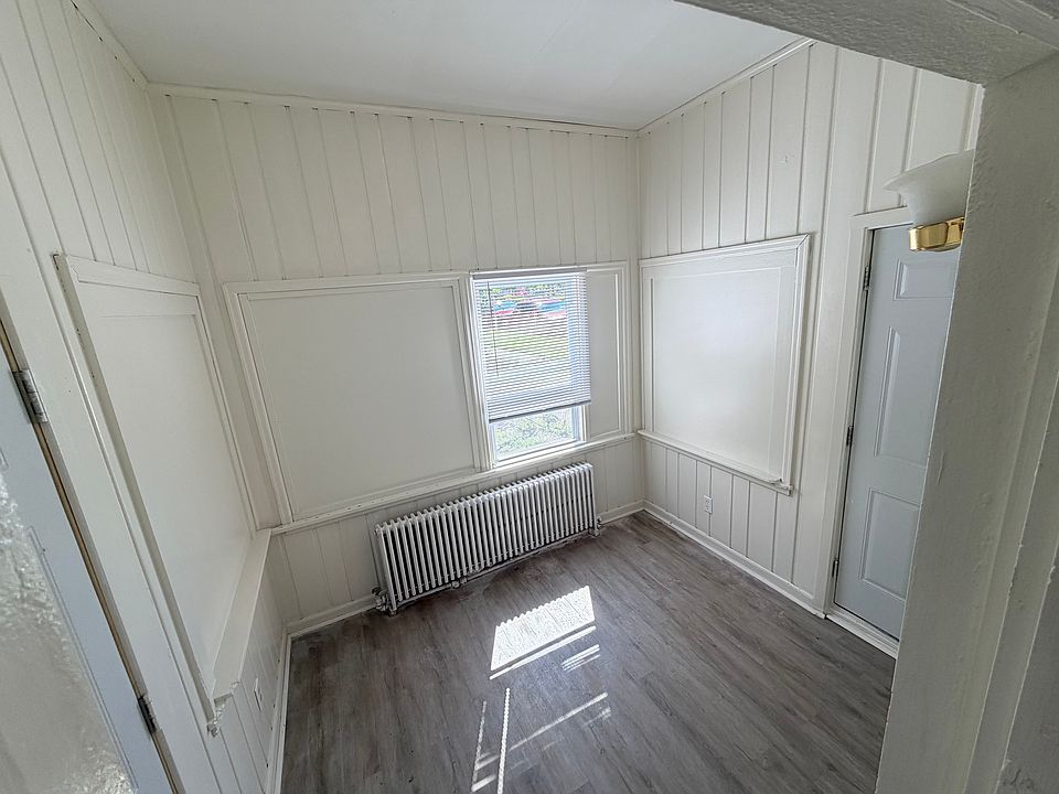 1st image of 1571 Lafond Ave #8
