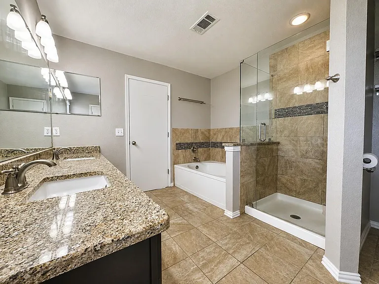 2453 Breanna Way — Photo 4