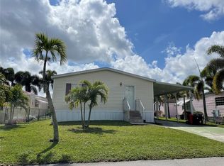 8310 SW 21st St, Davie, FL 33324