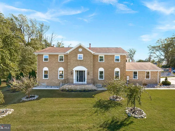 4101 Oak Hill Dr, Annandale, VA 22003