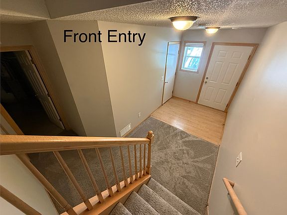 2nd image of 3822 Abercrombie Ln