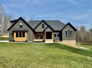 1360 Sain Rd, Hickory, NC 28602