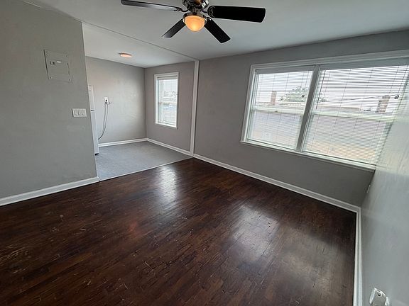 3rd image of 108 N 4th Ave #6