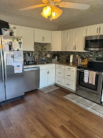 2 bed, 2.5 bath, 1700 sqft, $1,950 — Photo 3