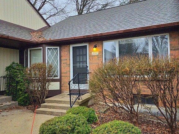 2nd image of 2311 Radcliff Village Dr SE #47