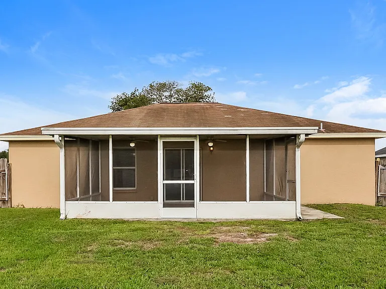 2937 Coach Lamp Rd — Photo 16